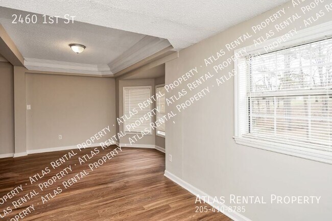 Building Photo - 2460 1st St