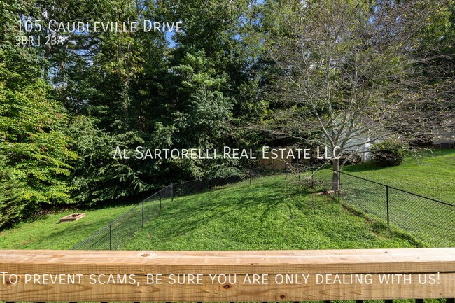Building Photo - 105 Caubleville Dr
