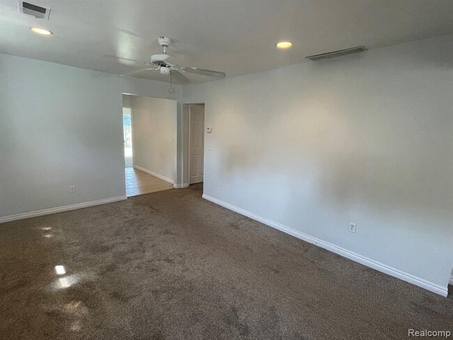 Building Photo - 2115 Symes St