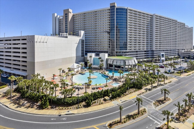 Building Photo - 9860 S Thomas Dr