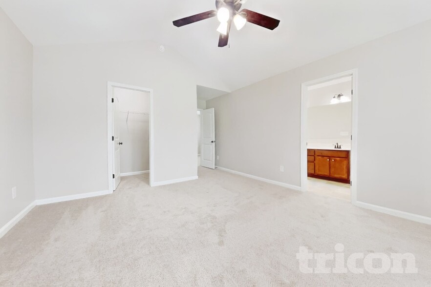 Building Photo - 31 Burr Oak Cir
