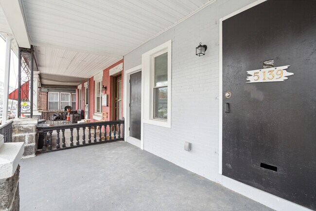 Building Photo - 5139 Pine St