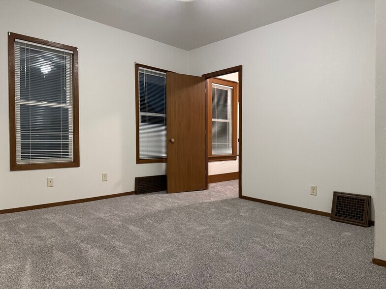 Bedroom 1 - 1324 Bluff Ave