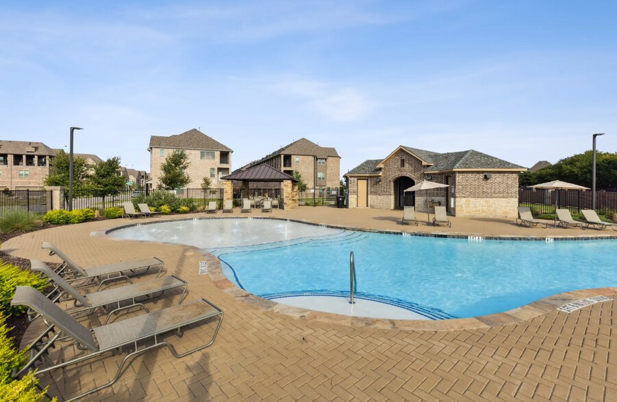 Building Photo - 4176 Kearsage Dr