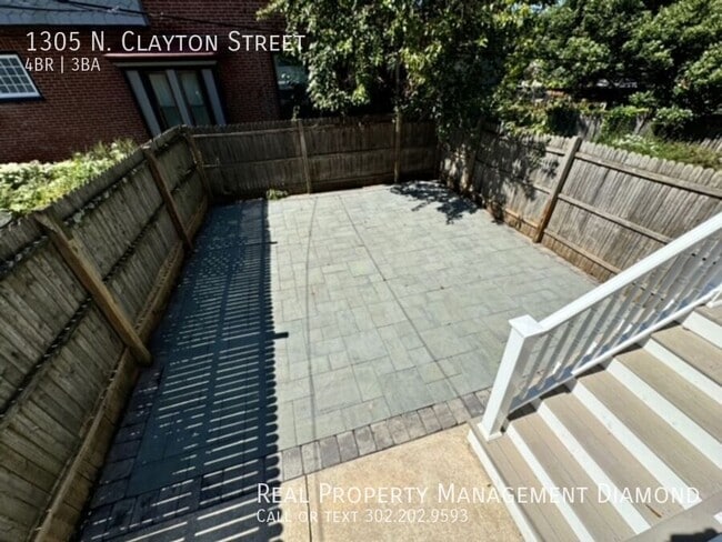 Building Photo - 1305 N Clayton St