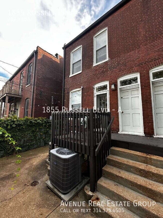 Building Photo - 1855 Russell Blvd