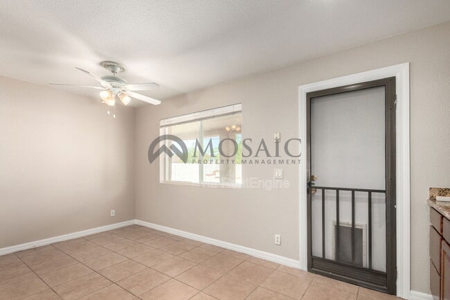 Building Photo - 426 E 8th Ave