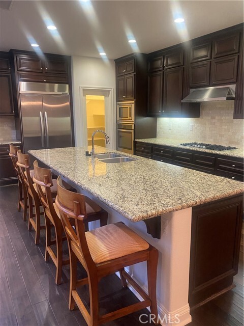 Building Photo - 25 Golf Dr