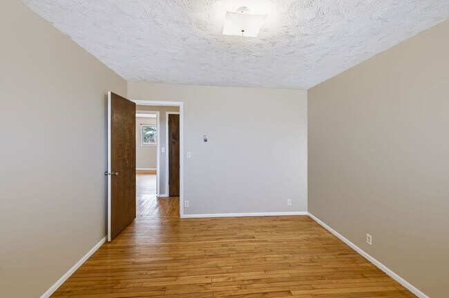 Building Photo - 4980 W 4000 N