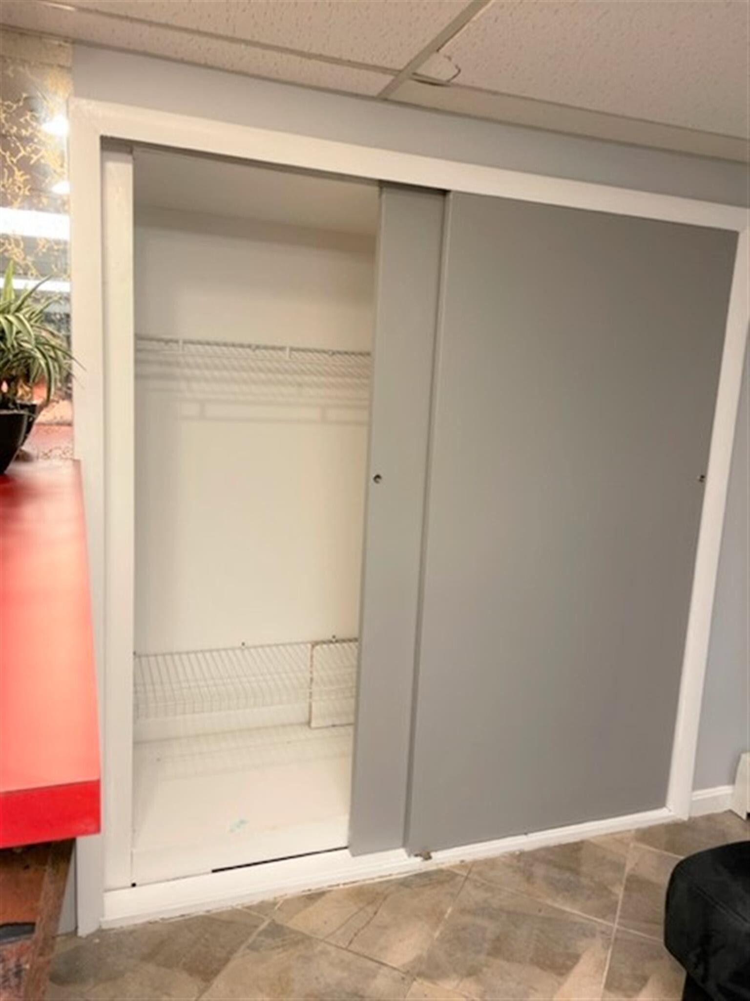 Building Photo - 96 Holland St