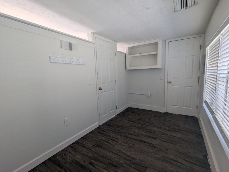 Building Photo - 1713 29th St W