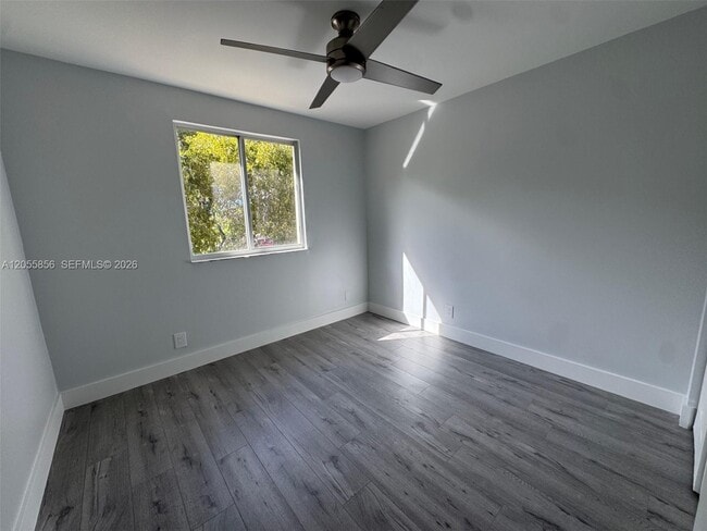 Building Photo - 4319 Greenbriar Ln