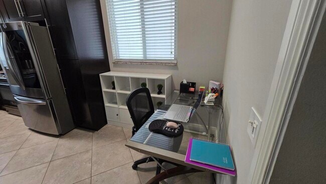 Building Photo - 6878 NW 33rd St