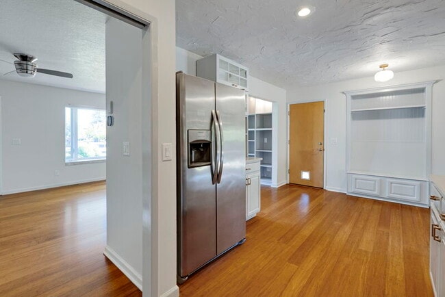 Building Photo - 3333 SE 167th Ave