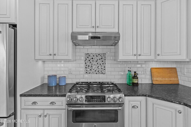 Building Photo - 447 NJ-35