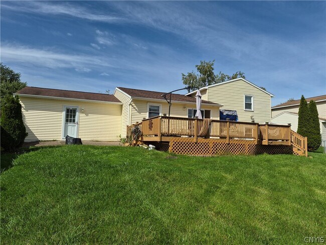 Building Photo - 7934 Davis Rd N