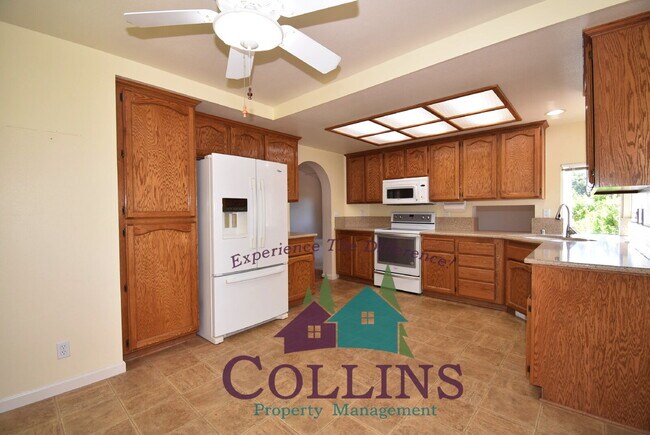 Building Photo - Wonderful Morgan Ranch home!