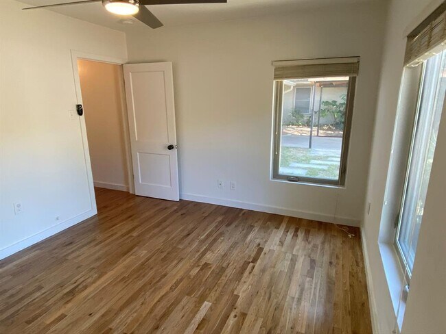 Building Photo - 1415 Bentwood Rd