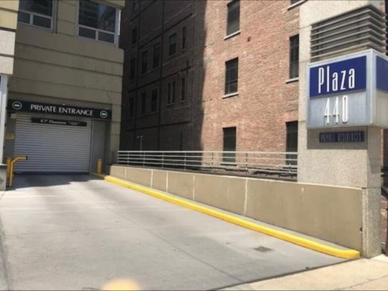Building Photo - 440 N Wabash Ave