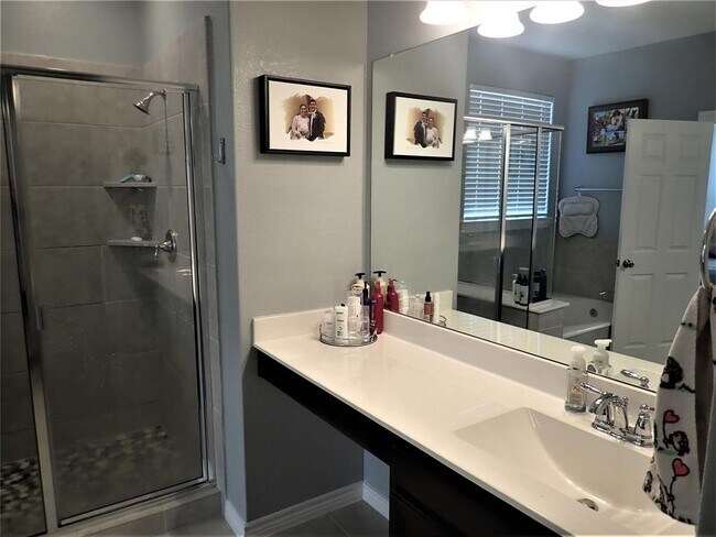 Building Photo - 24911 Prairie Briar Cir