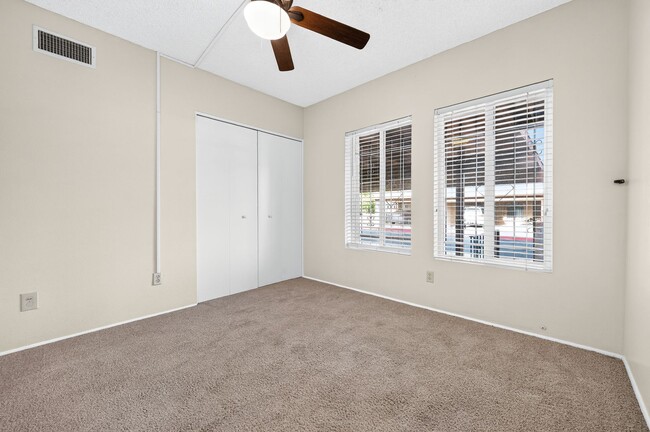 Building Photo - 510 W Cll Lago