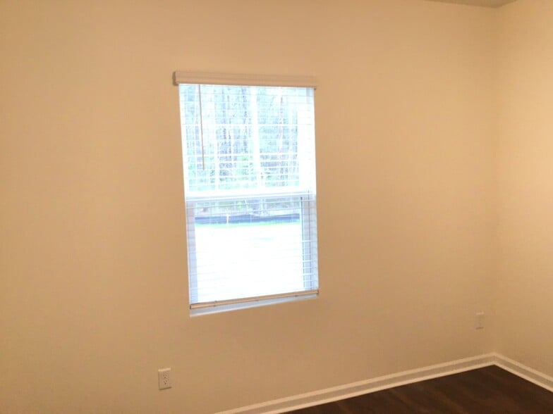 Building Photo - 176 Orion Way