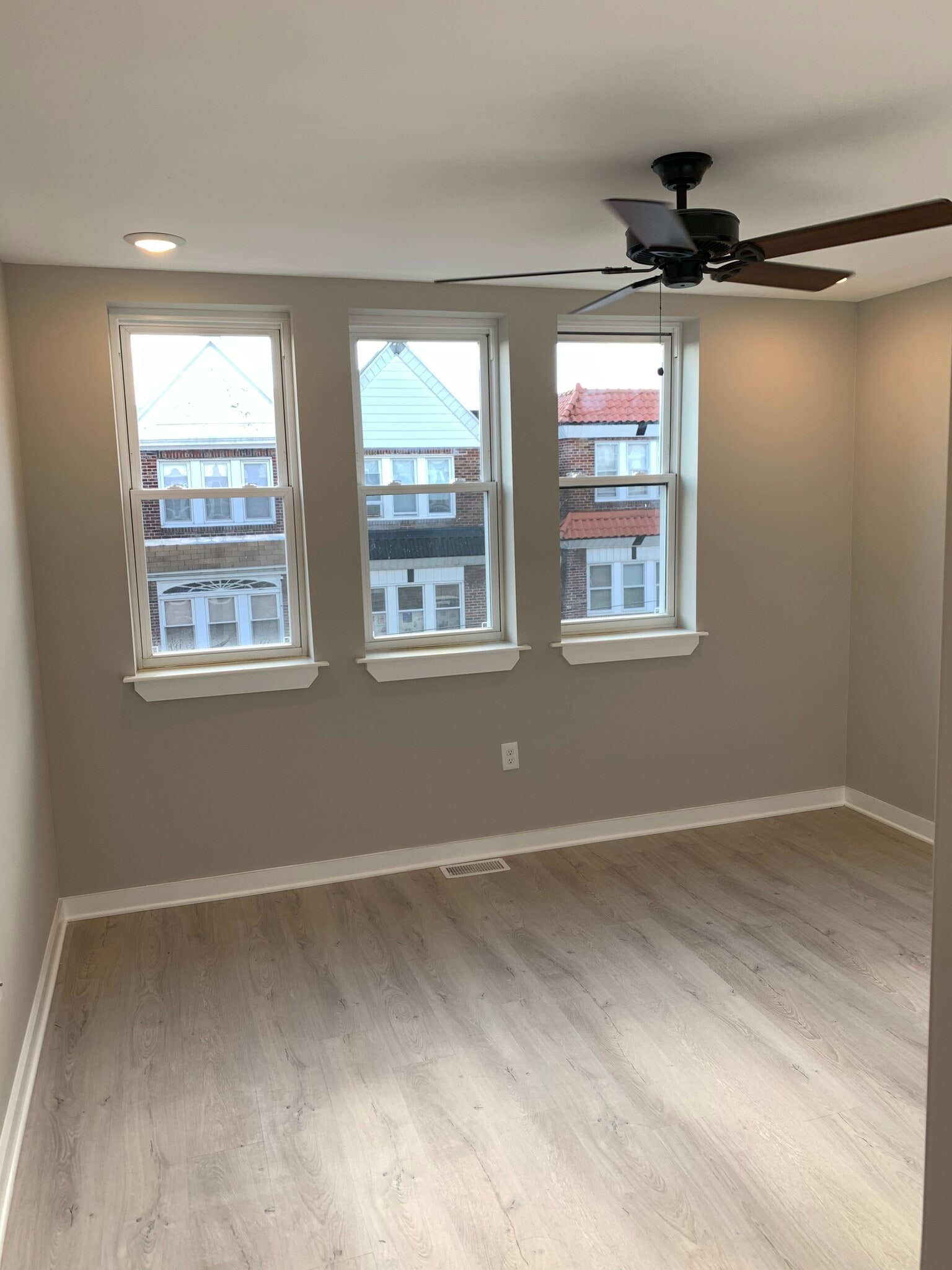 Master Bedroom - 1817 Ashley St