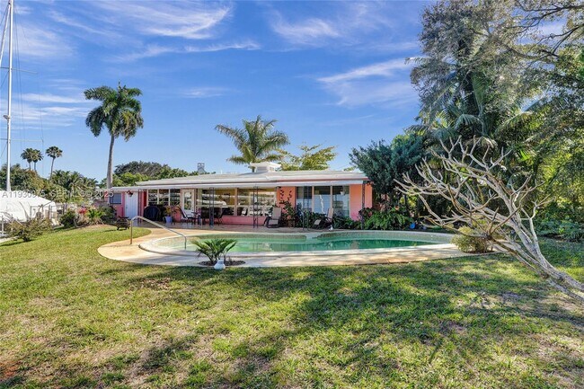 Building Photo - 1321 Mandarin Isle