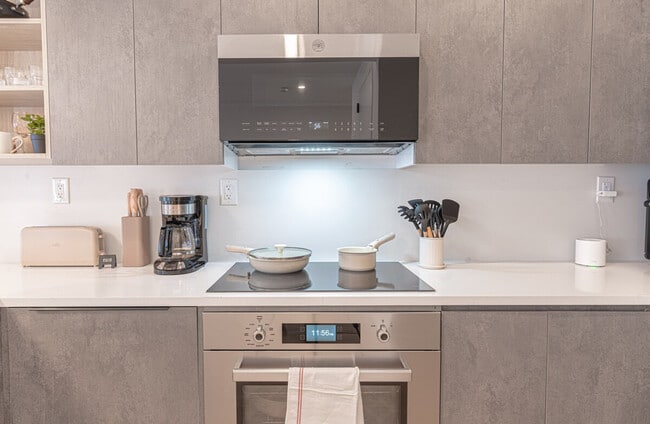 Building Photo - 233 Covert St.