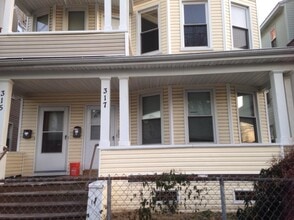 Building Photo - 315-317 Maplewood Ave