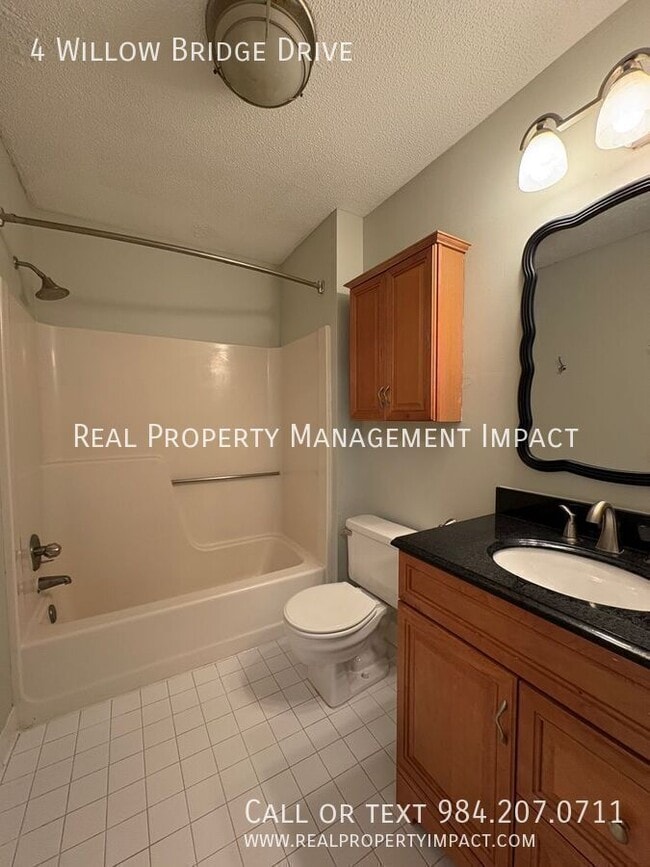 Building Photo - 4 Willow Bridge Dr