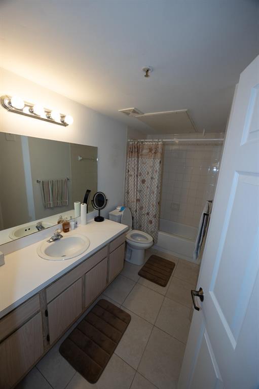 Building Photo - 781 SW 148th Ave