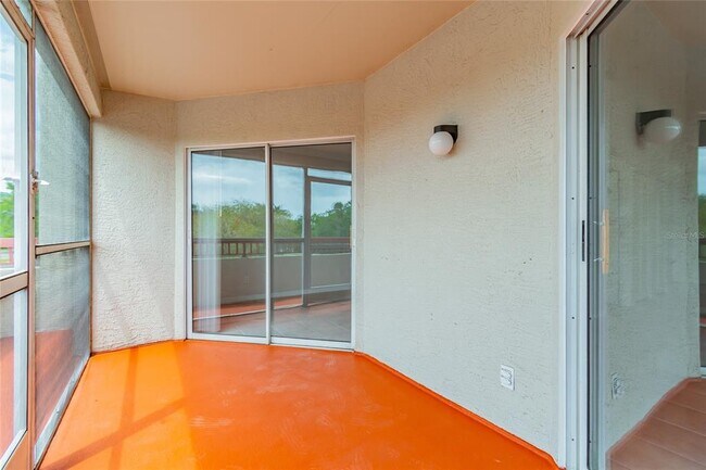 Building Photo - 2323 Feather Sound Dr