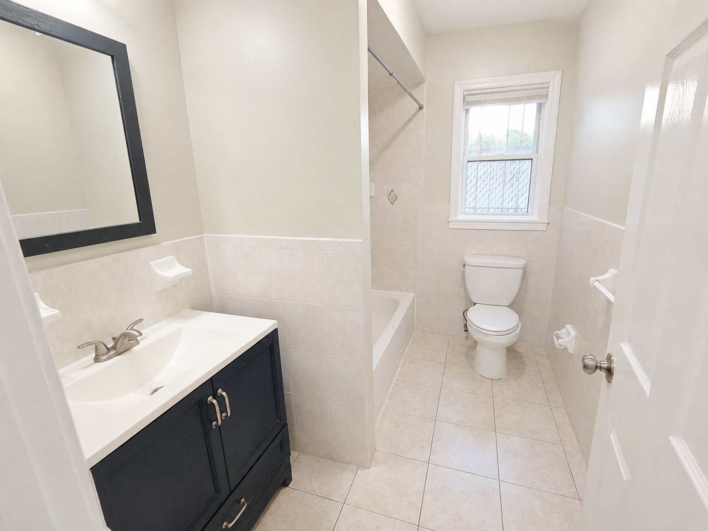 Building Photo - 132 Fabyan Pl