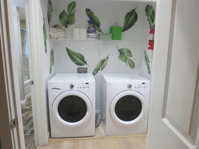 Building Photo - Beautiful 2 Bedroom Condo in Sammamish