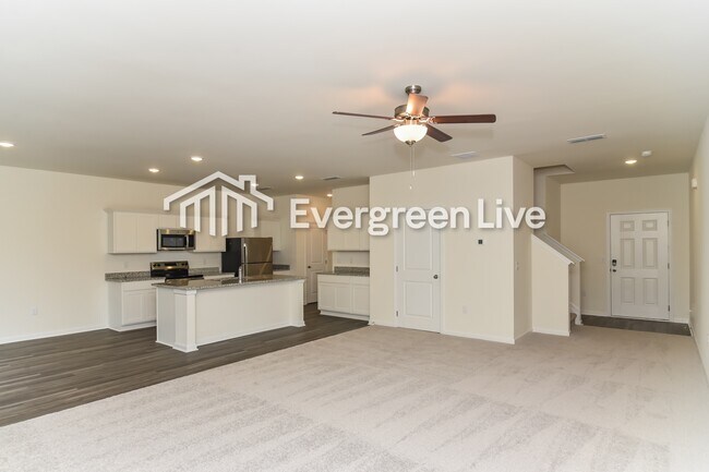 Building Photo - 157 Snowdrop Ave