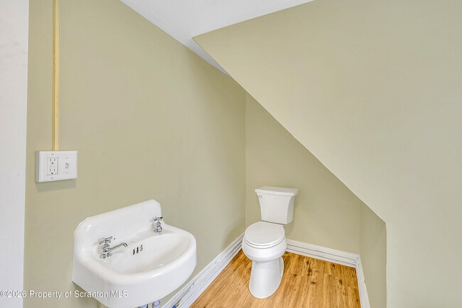 Building Photo - 529 Wheeler Ave