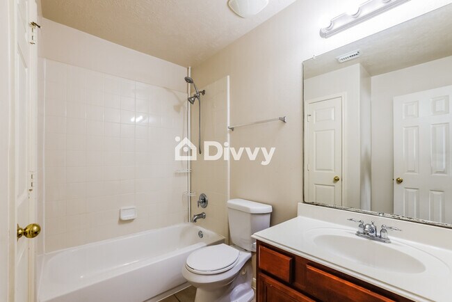 Building Photo - 9022 S Ferndale Pl Dr