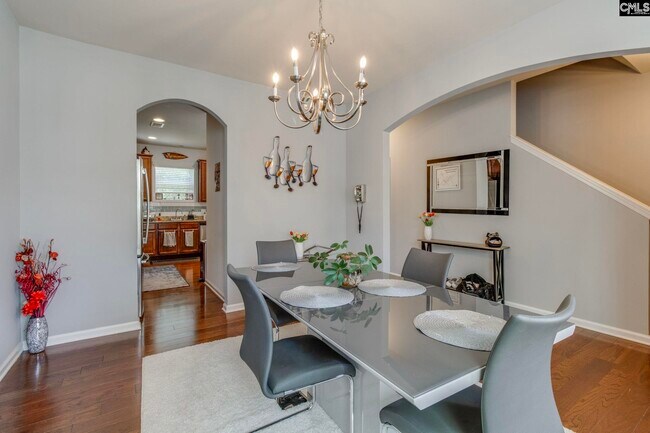 Building Photo - 456 Edenhall Dr