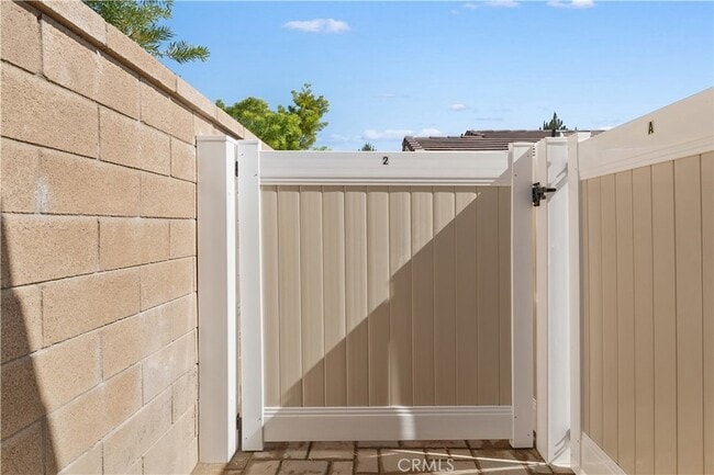 Building Photo - 177 Hargrove