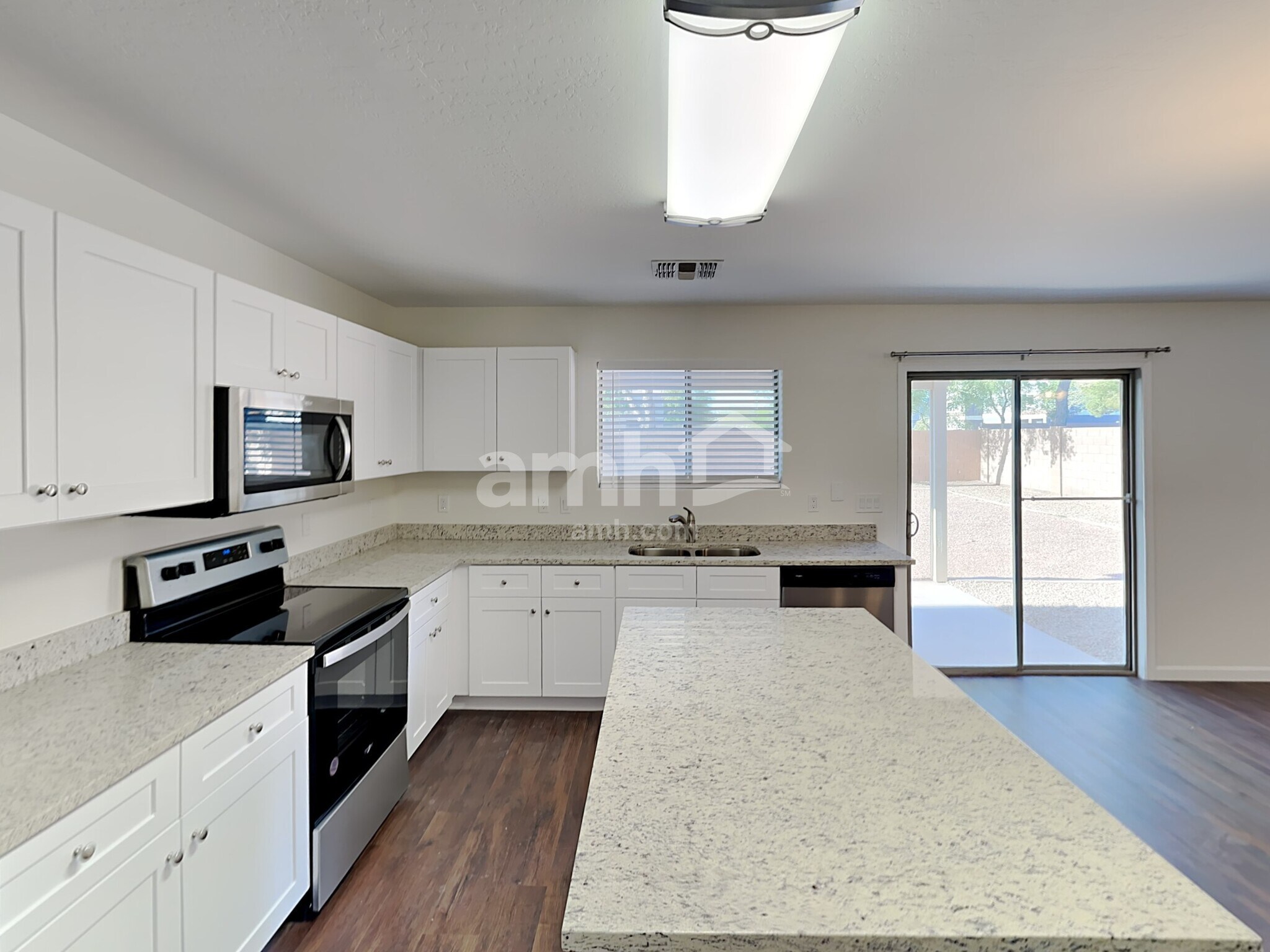 Building Photo - 1713 E Bradstock Way