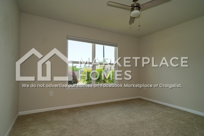 Building Photo - 26035 Gilmore Way