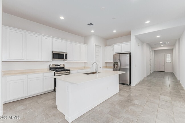 Building Photo - 9646 W Flower St