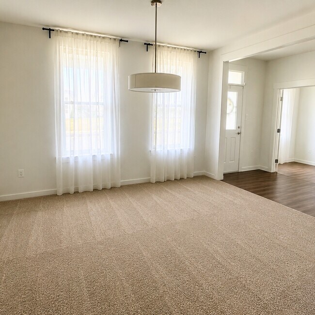 Building Photo - 1206 Marsalis Pl