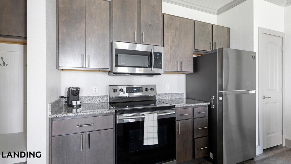 Building Photo - 12500 Shadowglen Trce