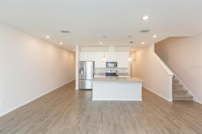 Building Photo - 1119 Lady Gouldian Ct