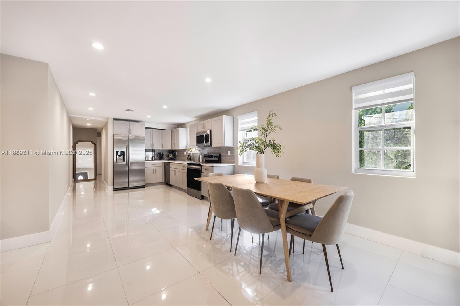 Building Photo - 3564 William Ave