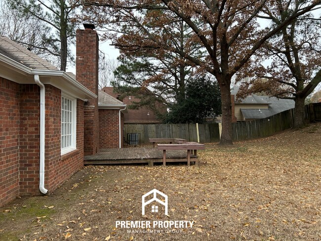 Building Photo - 7082 Farmhouse Dr