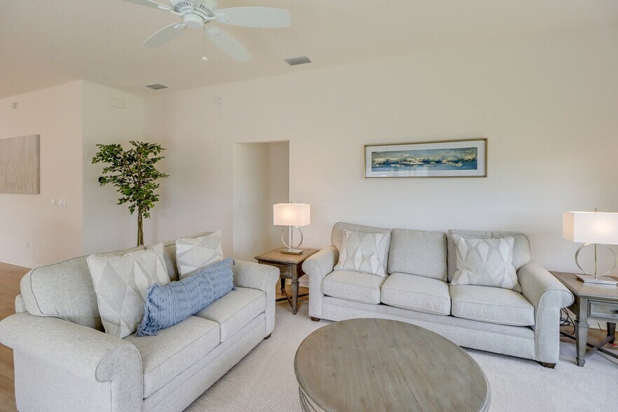 Building Photo - 6551 Mason Pl