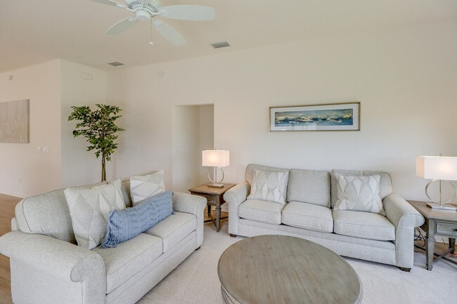 Building Photo - 6551 Mason Pl